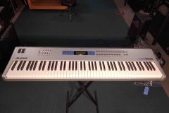 Alesis QS8.2 - SOLD
