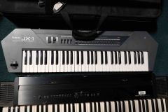 Roland JX1