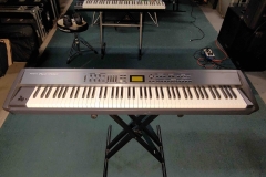 Roland RD700