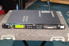 Roland S760